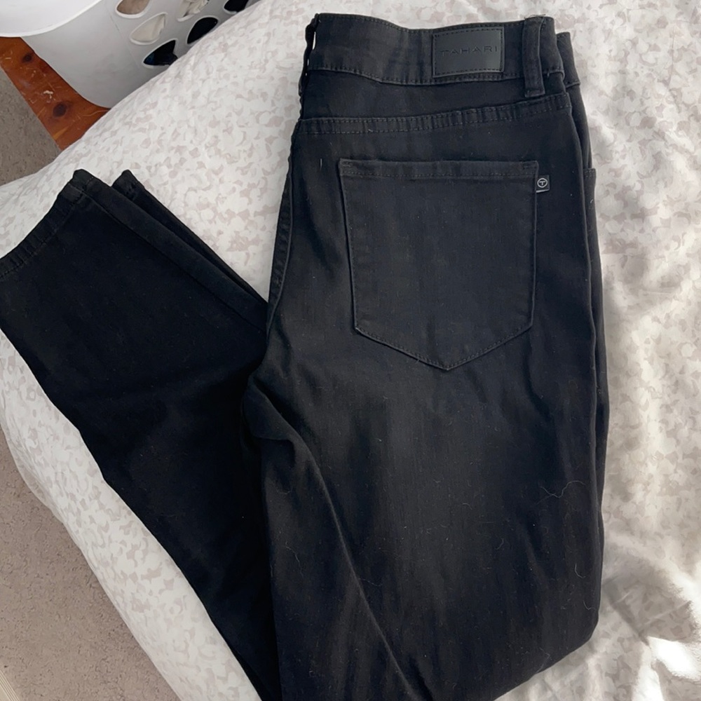 Tahari Kelly Classic Skinny Jeans